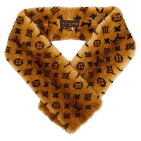 lv fur scarf